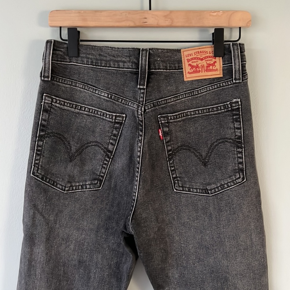 Levi's Wedgie Skinny Jeans - Size 27